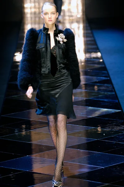 Look 57